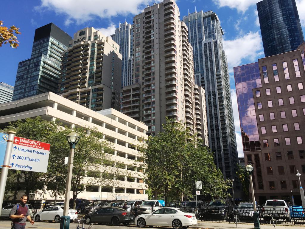Canada Suites On Bay, Established 1998 Τορόντο Εξωτερικό φωτογραφία